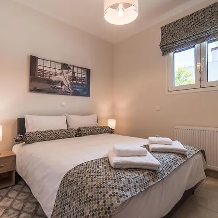 Effie's Two Bedroom Appartement