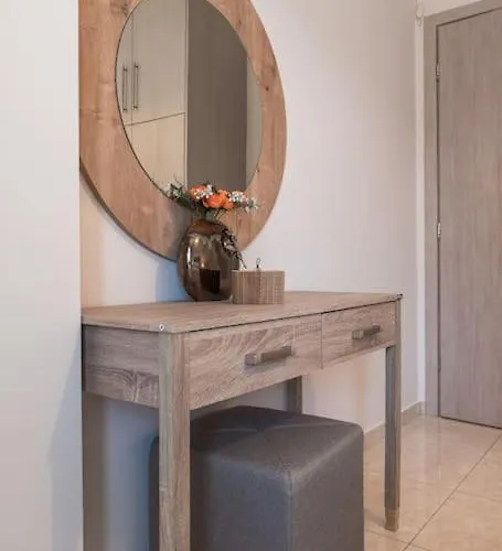 Effie's Two Bedroom Апартаменты *