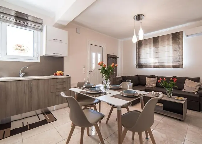 Effie's Two Bedroom Нафплион