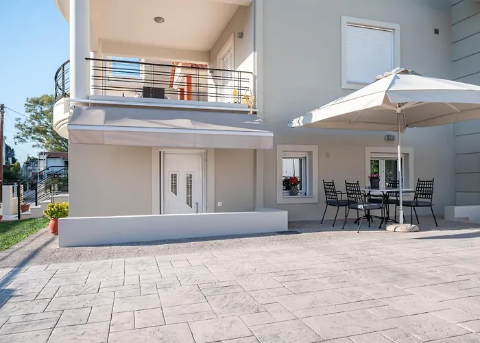 Effie's Two Bedroom Нафплион