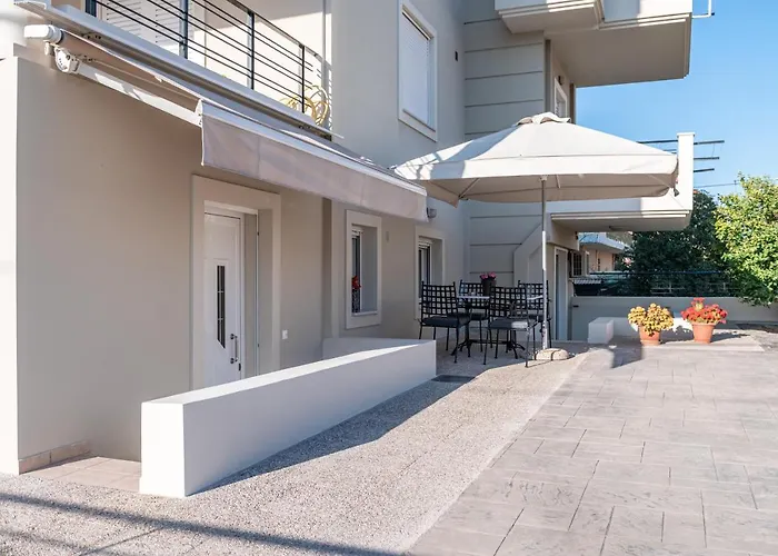 Апартаменты Effie's Two Bedroom