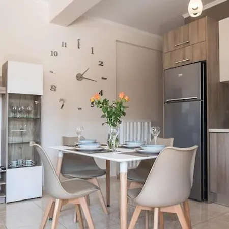 Effie's Two Bedroom Daire