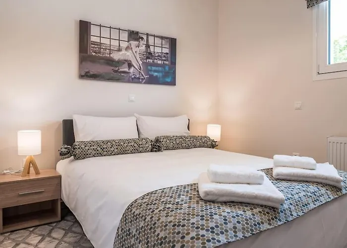 Effie's Two Bedroom *